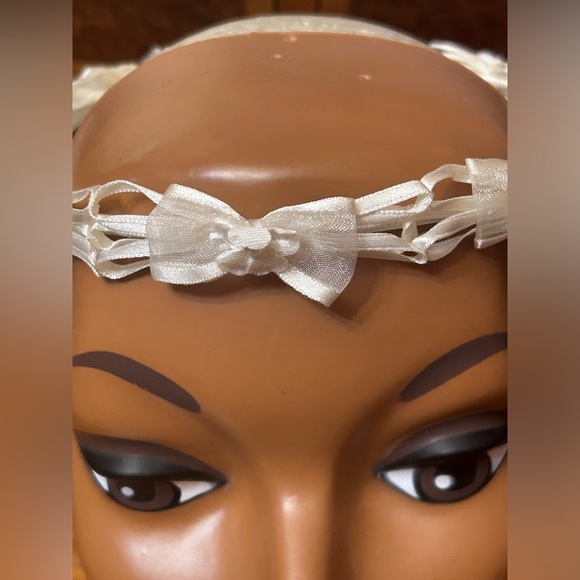 David’s Bridal Flower Girl Elegant Ivory Bow Headband NWT - Picture 5 of 6